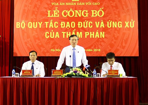 Các quy tắc ứng xử của thẩm phán và viên chức Tòa án trong khi giải quyết hồ sơ vụ án năm 2026